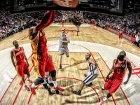 IM电竞下载-当篮球与赛车轰鸣交织，篮网强行终结开拓者，东契奇在F1赛道接管年度争冠