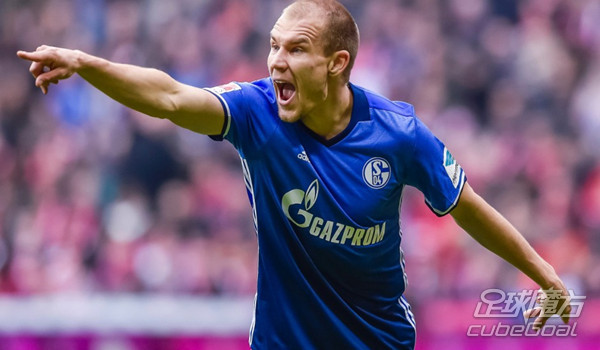 阿贾克斯客场逼平沙尔克,争取后程突围的简单介绍 阿贾克斯客场逼平沙尔克,争取后程突围的简单介绍