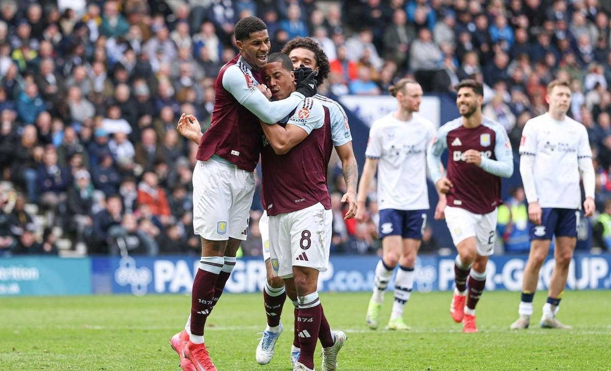 包含巴西碾压西班牙，拉什福德状态火热的词条